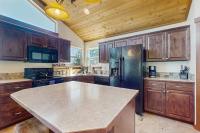 Lake CDA View 4BR Sleeps 12 Dog-Friendly - B&B Harrison