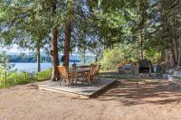 Lakefront Cabin Dock Kayaks & Fire Pit - B&B Hayden