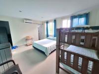 Apartamento Familiar con Aire y WiFi a 9 Minutos walking Playa Spratt Bight - Chambres d'hôtes San Andrés