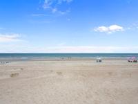 Oceanfront vacation home - EAST - B&B Emerald Isle
