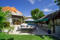 Palm Villa A Paradise for Families and Friends in Sanur - Chambres d'hôtes Kelurahan Sanur