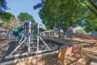 Stay on a Farm · Buggy Rides, Goats & Chickens - B&B Bird in Hand