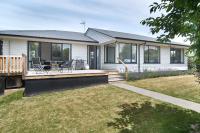 B&B Christchurch - Brookside Villa - Christchurch Holiday Homes - Bed and Breakfast Christchurch