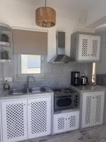 Villa Kathrin Private Outdoor Hot Tub - Chambres d'hôtes Fira