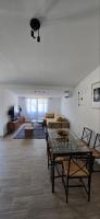 Apartmani IVA - B&B Radanovići