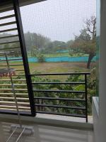 Cozy Vinyl Retreat 15min drive to patong - Ferienwohnung Ban Thung Thong