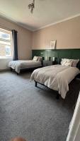 Station Side home Free Parking - B&B York