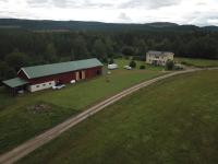 Stort fräscht härligt hus med egen strand - B&B Torsby