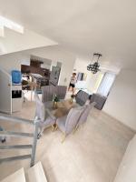 Penthouse 4 habitaciones jacuzzi privado caleta romana - B&B La Romana