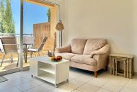 Apartamento de 1 dormitorio con balcón y vistas al mar