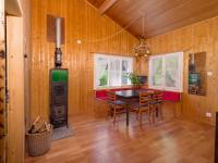 Private 2BR Mountain House near Lake with Garden - Ferienwohnung Glarus