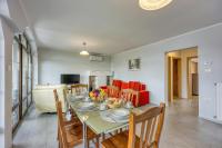 Appartamento con 2 Camere da Letto e Balcone 2