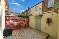 Wylva House - Anfield - Sleeps 7 - Parking - B&B Liverpool