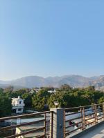 Trio Bliss Stayz - B&B Dehradun