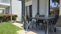 Modern Garden Apartments, Delta Hospitality - B&B Ofrínion
