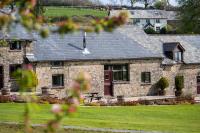 West Hollowcombe Farm - Bed and Breakfast Dulverton