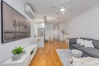 Sleeps 4 - 2 bed 2 bath - Restful Suburban Stay - B&B Perth