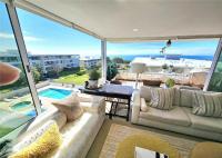 Two Bedroom Coastal Retreat with Ocean Views - Chambres d'hôtes Rancho Palos Verdes
