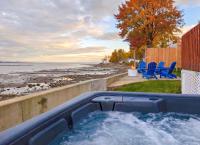 Chalet for 6 people - Waterfront - Spa - Fireplace - B&B Cap-Saint-Ignace