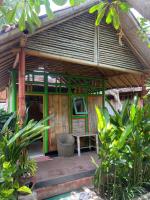 Tiki Town Bamboo Homestay - B&B Gili Trawangan