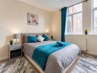 Modern 1BR Retreat Near Trafford Centre - B&B Manchester