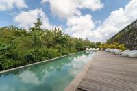 Modern Luxury Villa with Gym Pool & Near Kuta Golf - Chambres d'hôtes Jimbaran