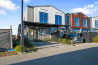 Totara Park 3BR Haven with Air-con, Deck, Parking - B&B Auckland
