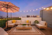 Sleeps 10! Rooftop Luxe Pet-Friendly Downtown HTX - Ferienwohnung Houston