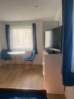 Dreibettzimmer mit Gemeinschaftsbad