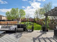 Luxury 2BR Suite Stylish Stay with 2 Free Parking - B&B Pickering