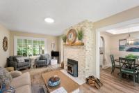 The Beach Cottage - New remodel with stunning yard - B&B Coeur d'Alene
