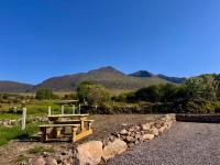 Cottage Sleeps 4 with Parking - B&B Killarney