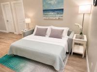Bright Suite with parking 30 min to FIFA skytrain - B&B Burnaby