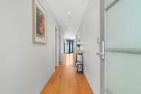 Fireplace Family Retreat Walk to Karrinyup - Bed and Breakfast Perth