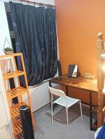 Entire Nuneaton Home Sleeps up to 6 Guests Near Town and George Eliot Hospital - Chambres d'hôtes Nuneaton