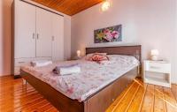 Casa Montiron - pet friendly with pool - B&B Šišan
