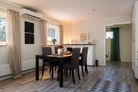 Guestly Homes - 1BR Nordic Apartment - Chambres d'hôtes Boden