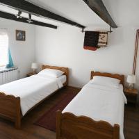 Country house in nature -10 min from Nikola Tesla Memorial Center-peace and privacy - Chambres d'hôtes Klanac