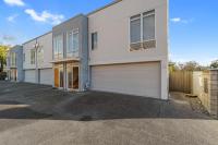 At Home on Dawson - Prime Location - Ferienwohnung Hamilton