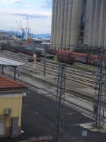 Peron 4-City & Station Stay - Bed and Breakfast Rijeka