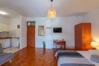 Apartment mit Terrasse