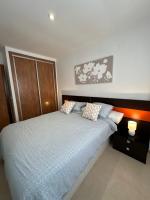 M319 - Mondrian World, Excepcional - ServHouse - B&B Oropesa del Mar