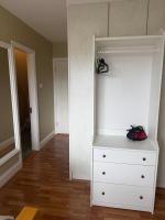 Cosy 1 bedroom apartment near Sea & Barna Woods - Chambres d'hôtes Galway