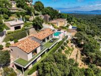 Villa prestige avec piscine et sa vue mer au calme - B&B Grimaud