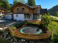 Gipfelruhe-ganzes Ferienhaus mit Sauna, Garten & Spielzimmer- Ramsau am Dachstein - B&B Ramsau am Dachstein