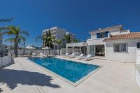 Psarolimano Luxury Villa - Chambres d'hôtes Paralímni