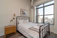 Convenient Cozy 2BR Loft with Optional Parking for 8 guests Near McCormick Place, Soldier Field and Lakefront Trail - B&B Chicago