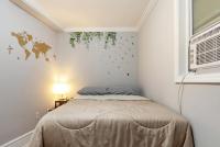 Private Bedroom with Shared Bathroom in Union Square Downtown Manhattan - Steps from the Best Dining & Nightlife! - B&B Nueva York