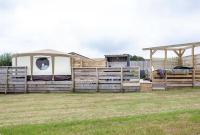 Yurt with private Hot tub and private wc - Bed and Breakfast Whitchurch Canonicorum