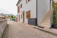 GuestHost - Cozy Terrace Apartment Campalto X4 - B&B Campalto